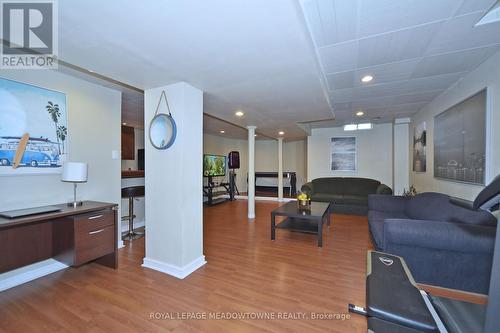 108 Littleside St, Richmond Hill, ON - Indoor