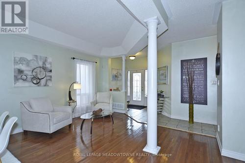 108 Littleside St, Richmond Hill, ON - Indoor Photo Showing Other Room