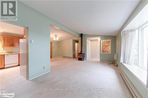 4 Allen Dr, Wasaga Beach, ON - Indoor Photo Showing Other Room