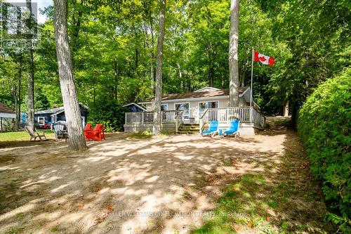 180 Farlain Lake Rd E, Tiny, ON - Outdoor