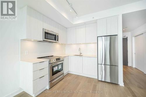 #3215 -25 Richmond St E, Toronto, ON - Indoor Photo Showing Kitchen With Stainless Steel Kitchen With Upgraded Kitchen