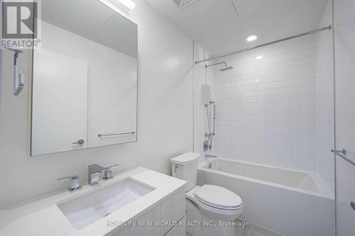 #3215 -25 Richmond St E, Toronto, ON - Indoor Photo Showing Bathroom