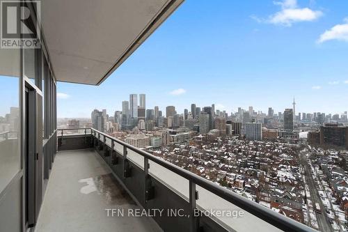 #Lph03 -181 Bedford Rd, Toronto, ON - Outdoor With View With Exterior
