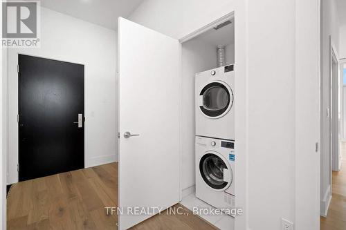 #Lph03 -181 Bedford Rd, Toronto, ON - Indoor Photo Showing Laundry Room