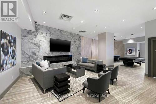 #Lph03 -181 Bedford Rd, Toronto, ON - Indoor Photo Showing Living Room With Fireplace