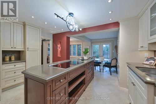 111 Blythwood Rd, Toronto, ON - Indoor Photo Showing Kitchen