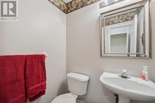 128 Warwick Ave, Ajax, ON - Indoor Photo Showing Bathroom