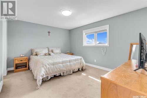 551 Redwood Crescent, Warman, SK - Indoor Photo Showing Bedroom