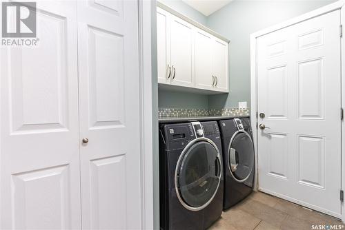 551 Redwood Crescent, Warman, SK - Indoor Photo Showing Laundry Room