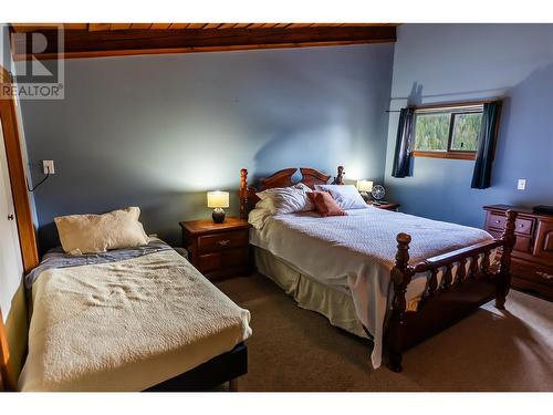 8323 Trans Canada Highway, Revelstoke, BC - Indoor Photo Showing Bedroom