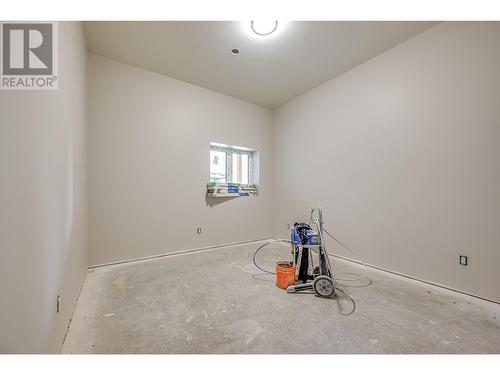 40 Lidstone Road, Salmon Arm, BC - Indoor Photo Showing Other Room
