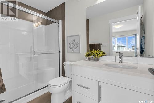 221 Dubois Crescent, Saskatoon, SK - Indoor Photo Showing Bathroom