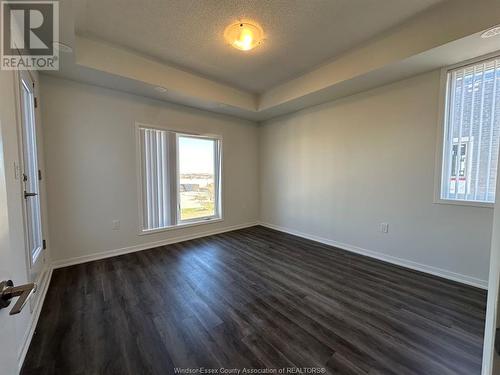 90 Honeycrisp Crescent Unit# Th364, Vaughan, ON - Indoor Photo Showing Other Room