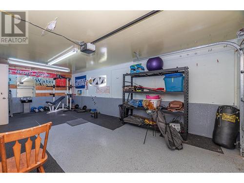 606 Forest Park Street, Sicamous, BC - Indoor Photo Showing Garage