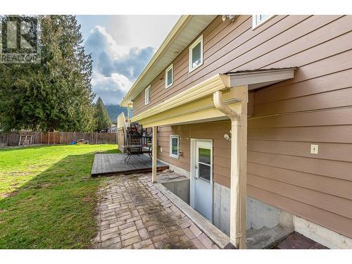 606 Forest Park Street, Sicamous, BC - Outdoor With Exterior