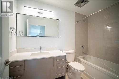 525 New Dundee Road Unit# 302, Kitchener, ON - Indoor Photo Showing Bathroom