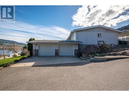15562 Old Mission Road, Lake Country, BC - Outdoor