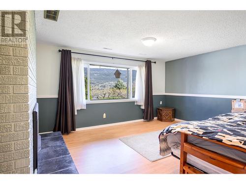 15562 Old Mission Road, Lake Country, BC - Indoor Photo Showing Bedroom