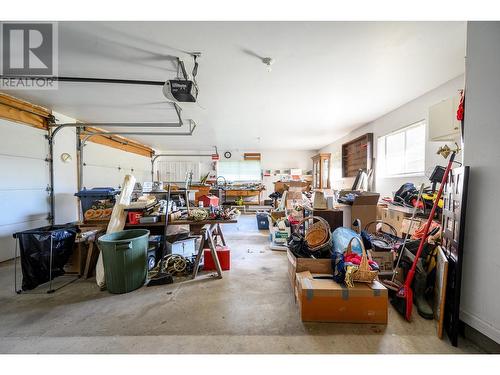 15562 Old Mission Road, Lake Country, BC - Indoor Photo Showing Garage