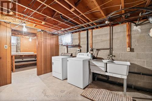 890 Wallace Ave, Windsor, ON - Indoor Photo Showing Laundry Room