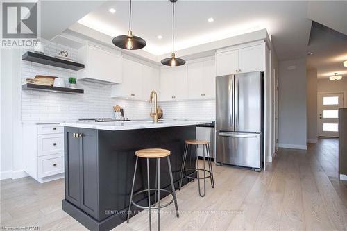 97 - 2700 Buroak Drive, London, ON - Indoor Photo Showing Kitchen With Upgraded Kitchen