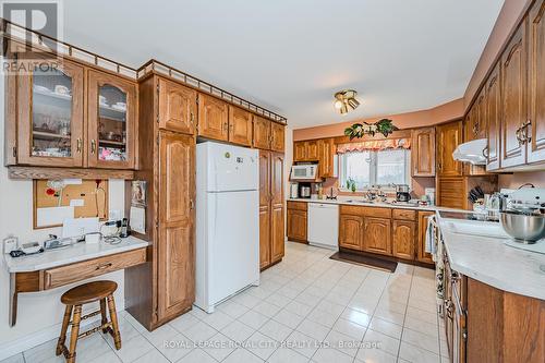 187 Municipal St, Guelph, ON - Indoor Photo Showing Kitchen With Double Sink