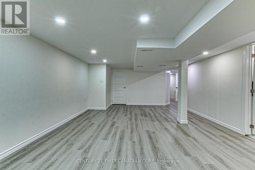 379 Griffith St, London, ON - Indoor Photo Showing Other Room