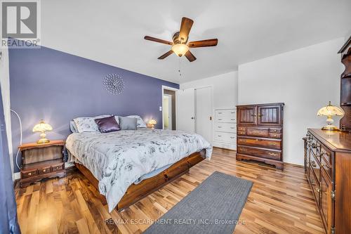 3542 Fifteenth St, Lincoln, ON - Indoor Photo Showing Bedroom