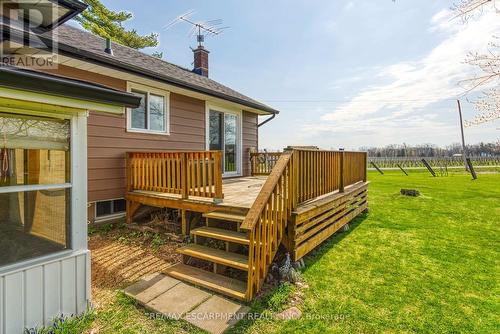3542 Fifteenth Street, Lincoln, ON - Outdoor With Deck Patio Veranda With Exterior