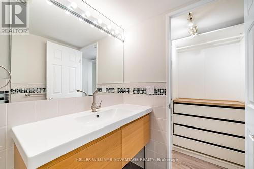 #442 -24 Southport St, Toronto, ON - Indoor Photo Showing Bathroom