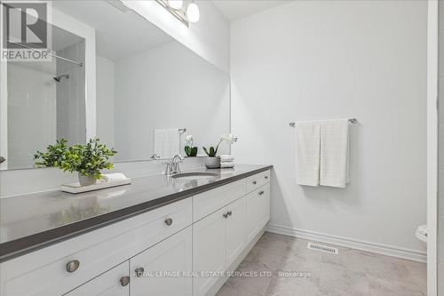 1199 Tanbark Ave, Oakville, ON - Indoor Photo Showing Bathroom