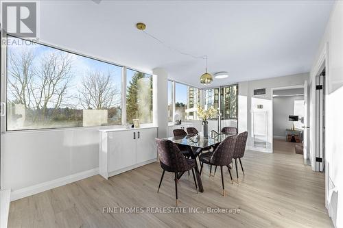 #307 -20 Harding Blvd, Richmond Hill, ON - Indoor Photo Showing Dining Room