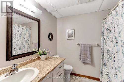 12 Pine Ridge Tr, Oro-Medonte, ON - Indoor Photo Showing Bathroom