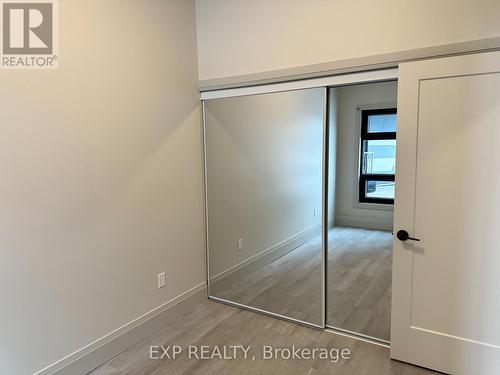 #206 -75 Barrie Rd, Orillia, ON - Indoor Photo Showing Other Room