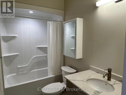 #206 -75 Barrie Rd, Orillia, ON - Indoor Photo Showing Bathroom