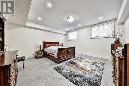1372 Kenmuir Ave, Mississauga, ON - Indoor