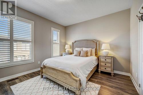 3135 Ernest Appelbe Boulevard, Oakville, ON - Indoor Photo Showing Bedroom