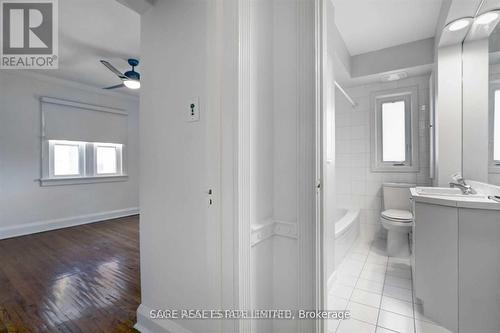 #B -1079 Avenue Rd, Toronto, ON - Indoor Photo Showing Bathroom