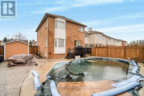 996 Deer Valley Dr, Oshawa, ON - Outdoor