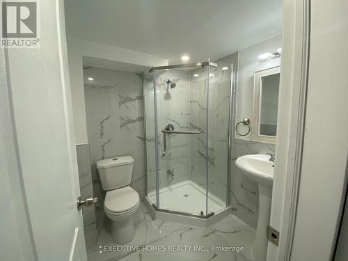 66 Brandwood Sq, Ajax, ON - Indoor Photo Showing Bathroom