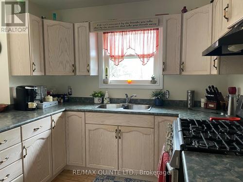 669 English Settlement Rd, Quinte West, ON - Indoor Photo Showing Kitchen With Double Sink