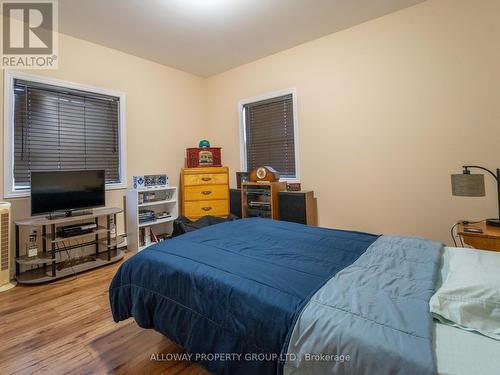 495-497 Ferguson Avenue, Temiskaming Shores, ON - Indoor Photo Showing Bedroom
