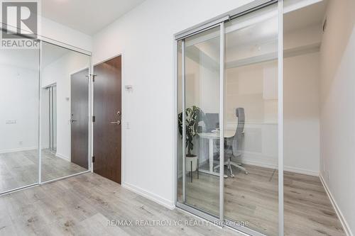 #3307 -7890 Jane St, Vaughan, ON - Indoor Photo Showing Other Room