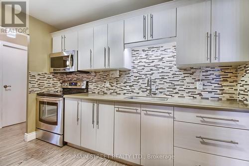 #310 -155 Main St N, Newmarket, ON - Indoor Photo Showing Kitchen With Upgraded Kitchen