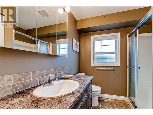 8000 Highland Road Unit# 137, Vernon, BC - Indoor Photo Showing Bathroom