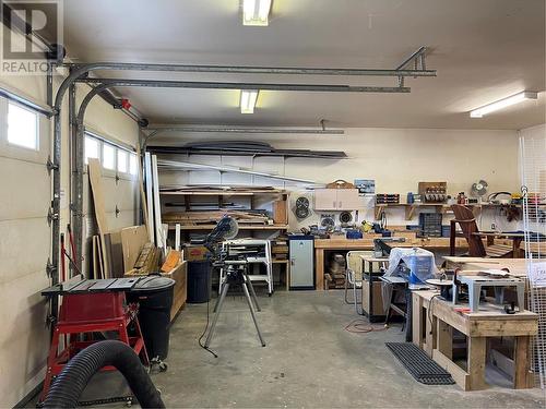 8000 Highland Road Unit# 137, Vernon, BC - Indoor Photo Showing Garage