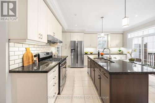 45 Bloorview Pl, Toronto, ON - Indoor Photo Showing Kitchen With Double Sink With Upgraded Kitchen