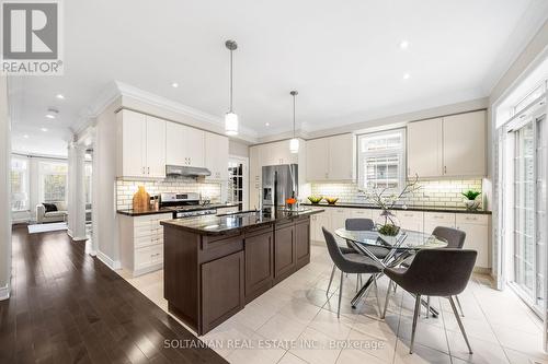 45 Bloorview Pl, Toronto, ON - Indoor Photo Showing Kitchen With Upgraded Kitchen
