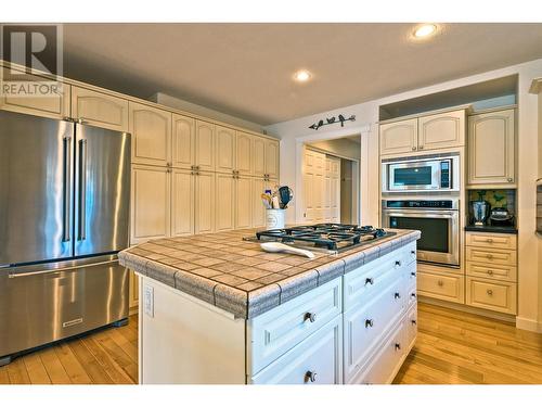 1417 85Th Street, Osoyoos, BC - Indoor Photo Showing Kitchen