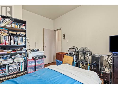 2300 35 Avenue, Vernon, BC - Indoor Photo Showing Bedroom